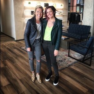 High top black common projects